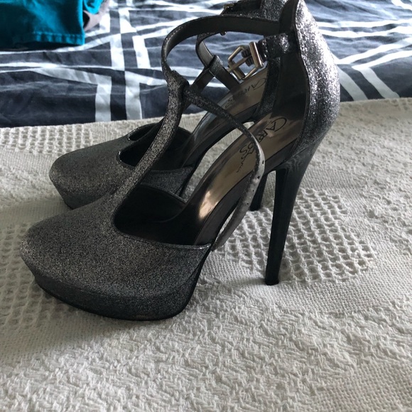 Silver Platform shoes heels size 6-CAN BE FREE GIFT WITH PURCHASE FROM MY CLOSET - Picture 2 of 4